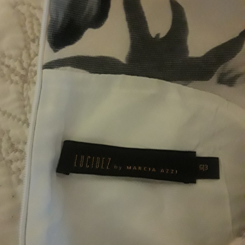 Dress - Picture 2 of 5